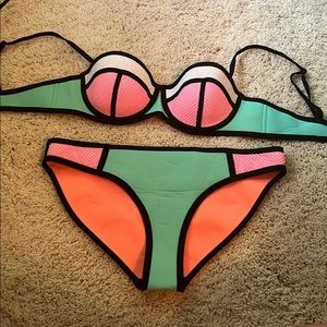 Triangl suit